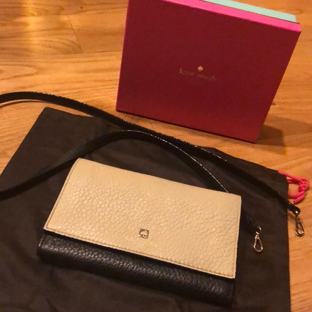 kate spade purse / clutch! worn a handful of times